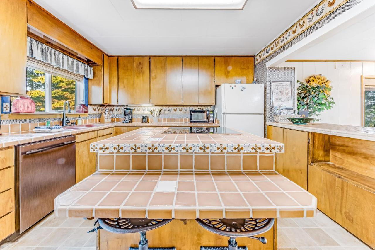Joe Ney Hideaway Villa Coos Bay Exterior photo